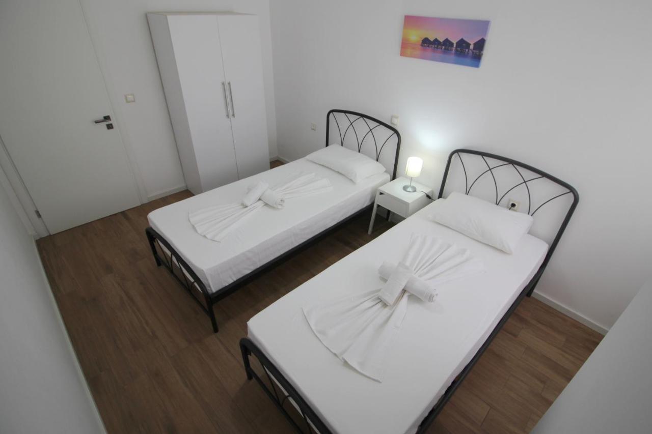 Nefeli Apartments Саранда Екстер'єр фото
