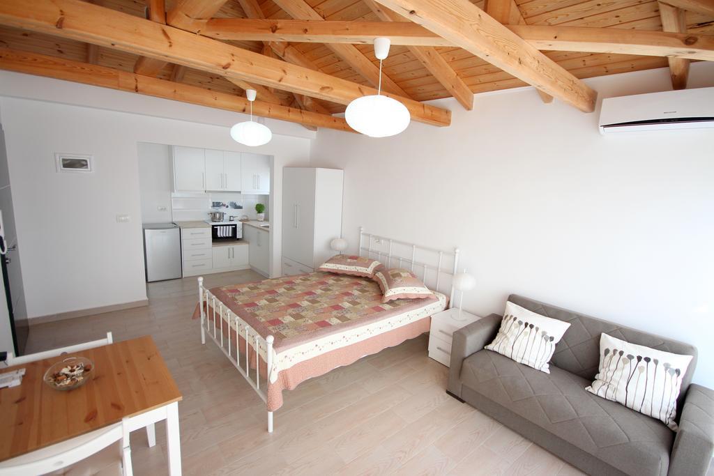 Nefeli Apartments Саранда Екстер'єр фото