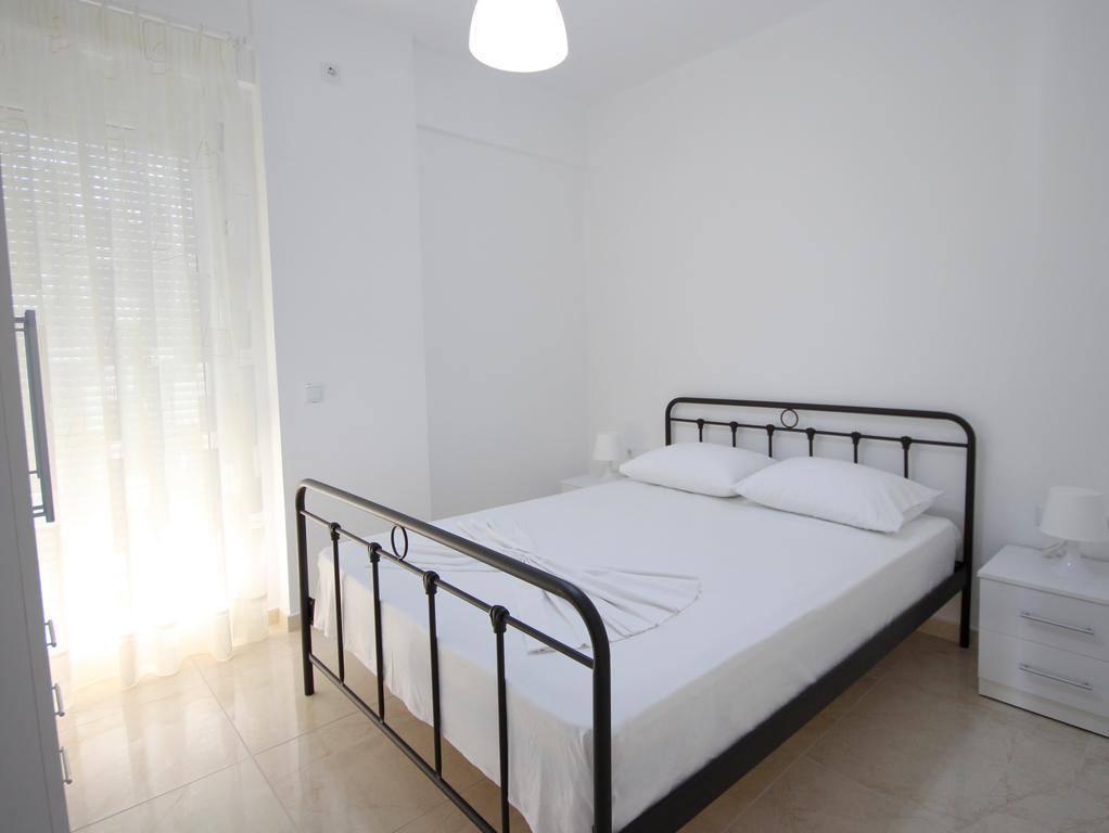 Nefeli Apartments Саранда Екстер'єр фото