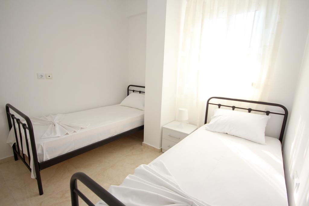 Nefeli Apartments Саранда Екстер'єр фото