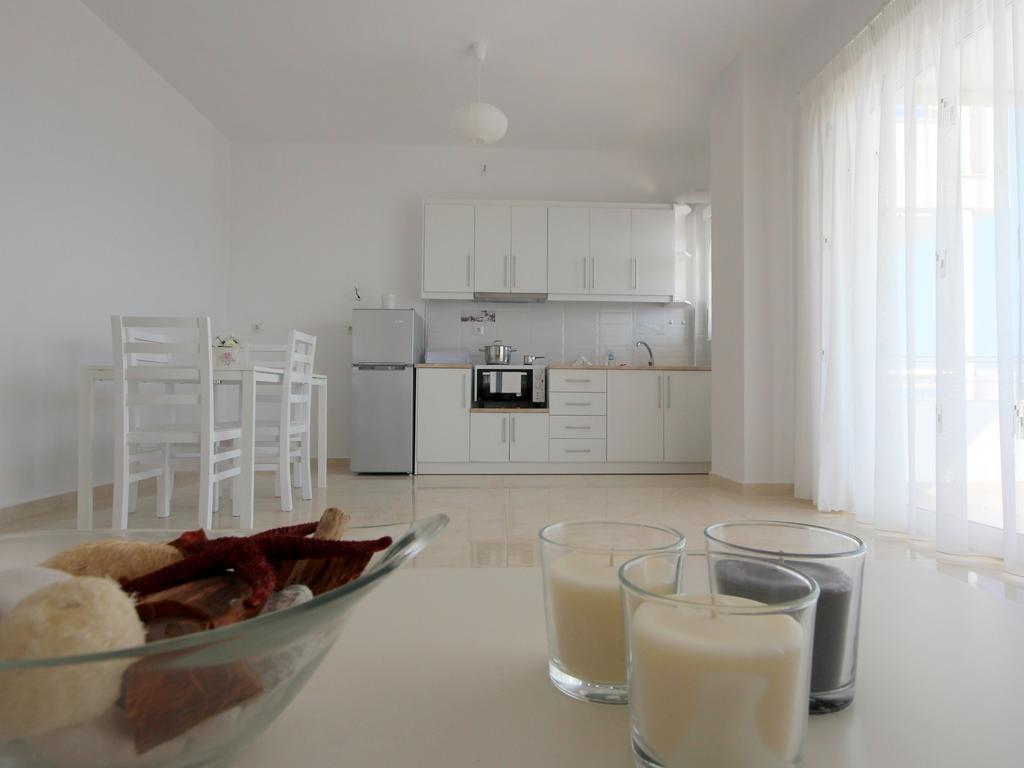 Nefeli Apartments Саранда Екстер'єр фото