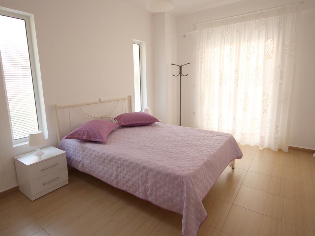 Nefeli Apartments Саранда Екстер'єр фото