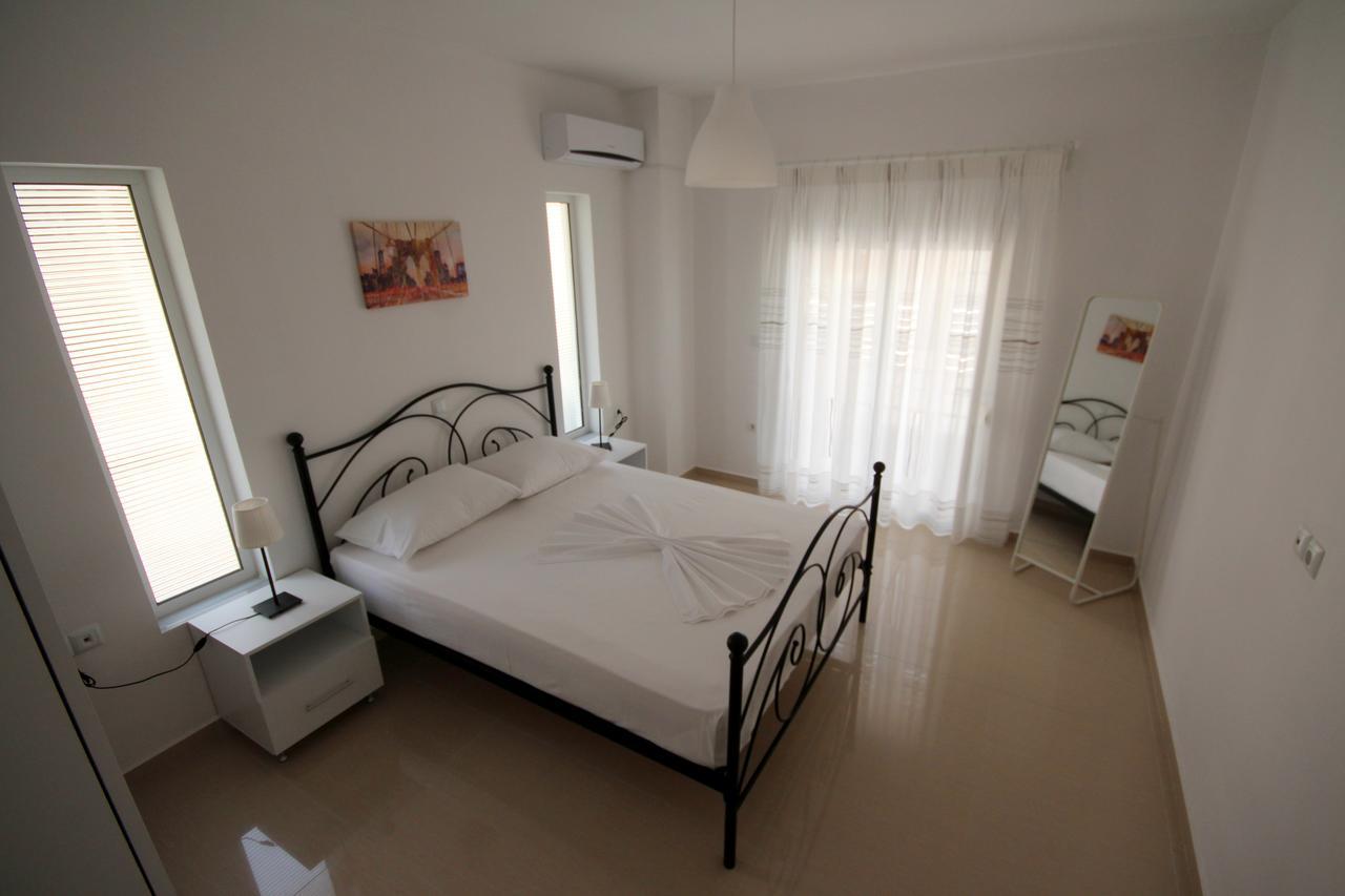 Nefeli Apartments Саранда Екстер'єр фото