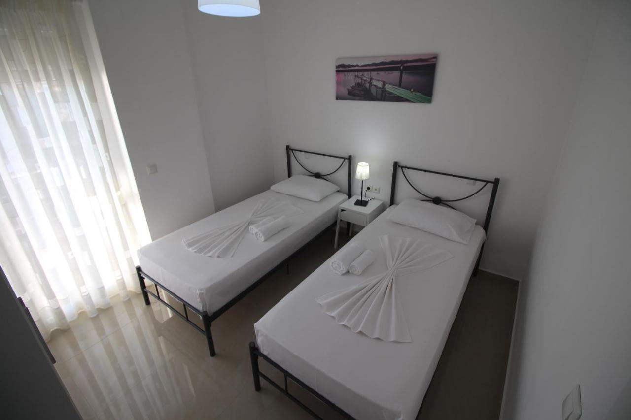 Nefeli Apartments Саранда Екстер'єр фото